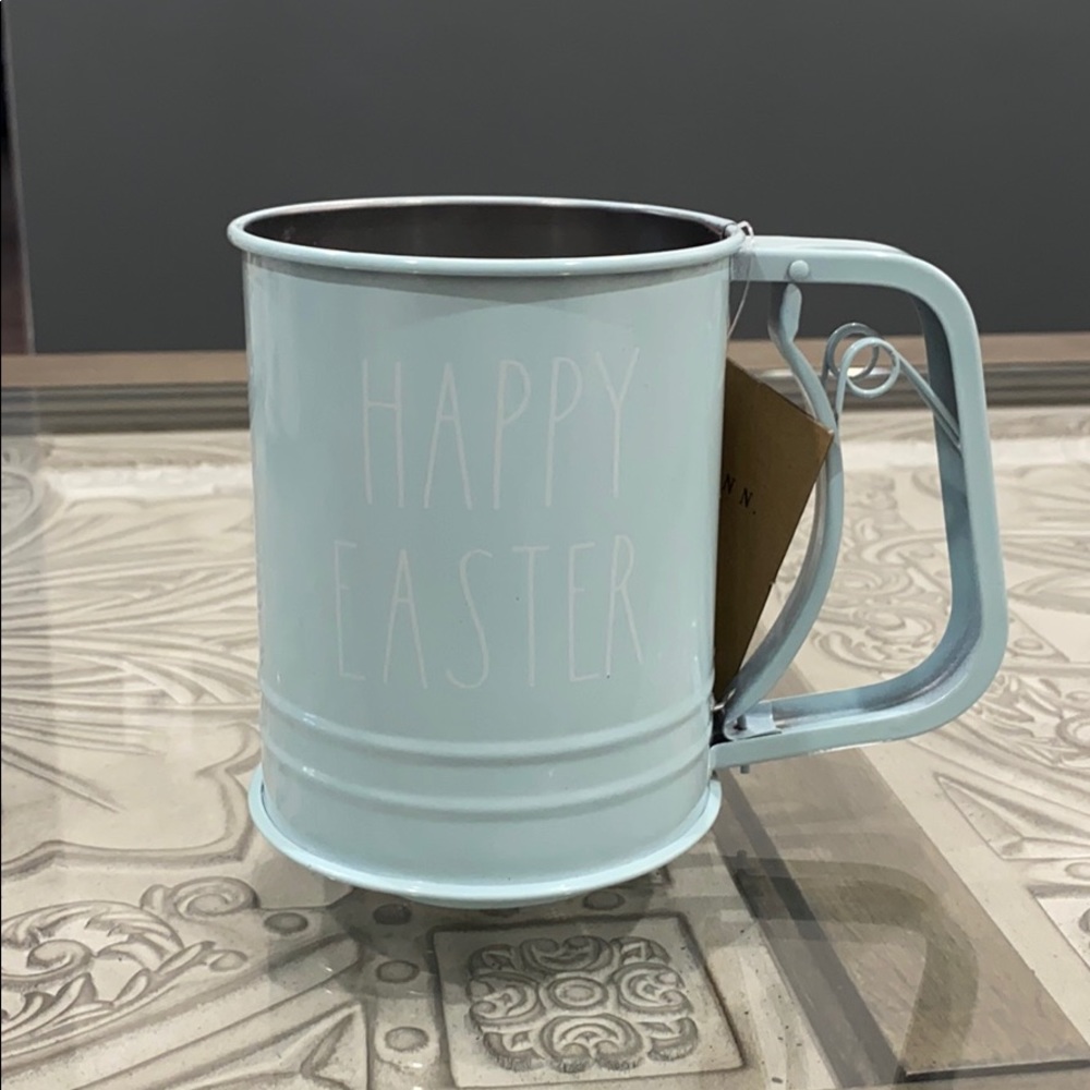 RAE DUNN FLOUR SIFTER
